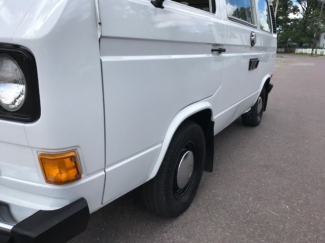 1982 Volkswagen Bus/Vanagon Campmobile Van Camper 3-Door - photo 8