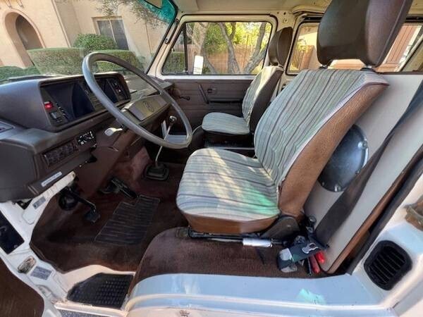 1982 Volkswagen Vanagon - photo 11