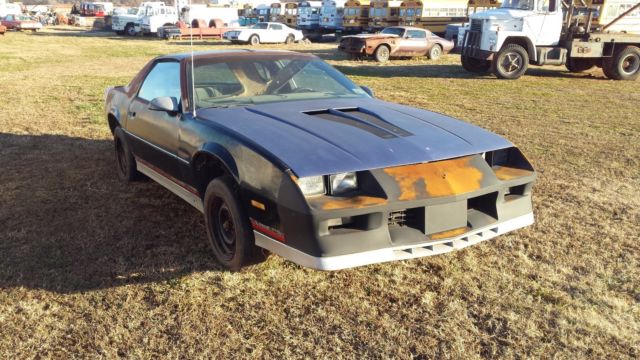 1982 Chevrolet Camaro Z28 - photo 2