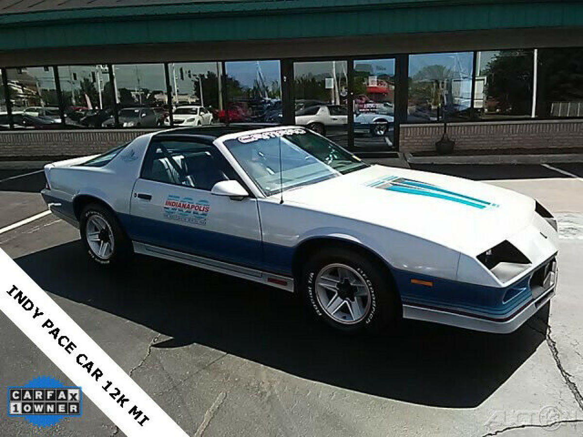 1982 Chevrolet Camaro Z28 - photo 4