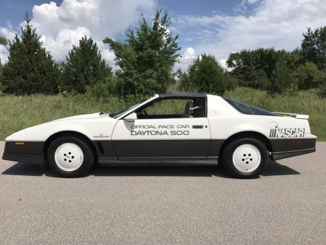 1983 Pontiac Trans Am Trans Am Coupe 2-Door - photo 9