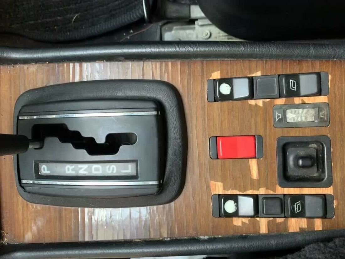 1983 Mercedes-Benz 300-Series - photo 7