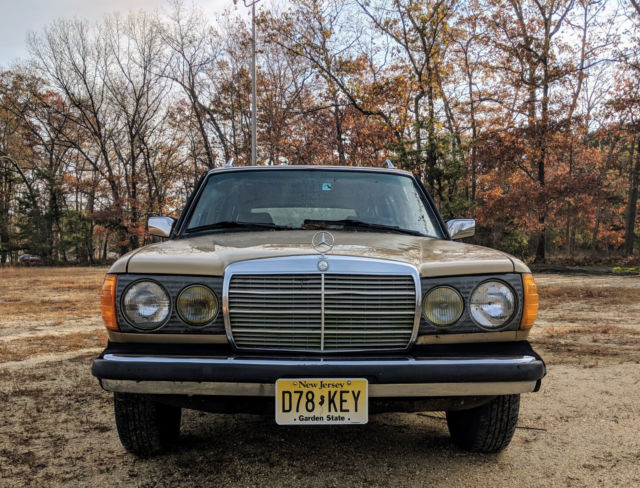 1983 300td Wagon Mercedes. These are getting harder to find. Good investment 1983 Mercedes-Benz 300-Series