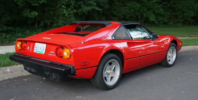 1983 Ferrari 308 - photo 9
