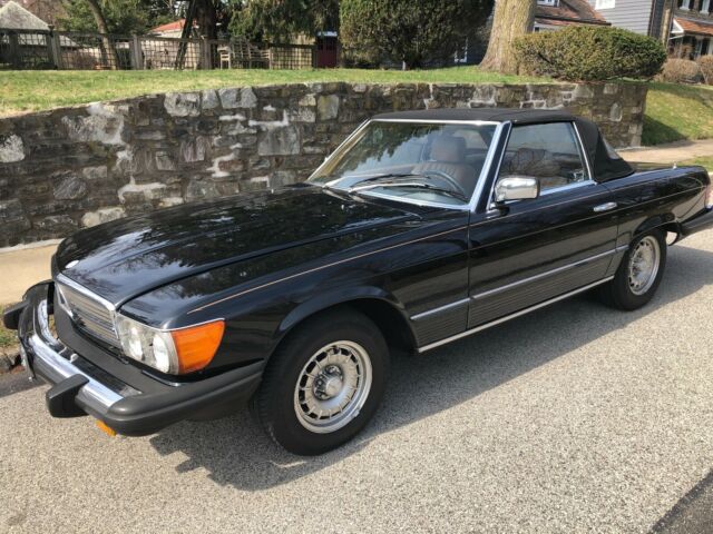 1983 380SL, Stunning in Black and Tan 1983 Mercedes-Benz SL-Class