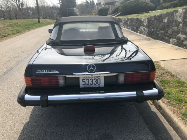 1983 Mercedes-Benz SL-Class - photo 8