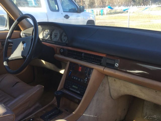 1983 Mercedes-Benz 300-Series 4 Dr Turbodiesel - photo 3