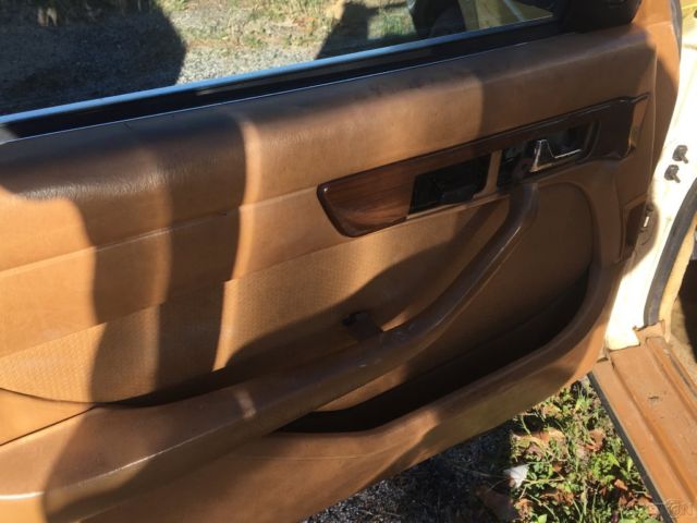 1983 Mercedes-Benz 300-Series 4 Dr Turbodiesel - photo 8