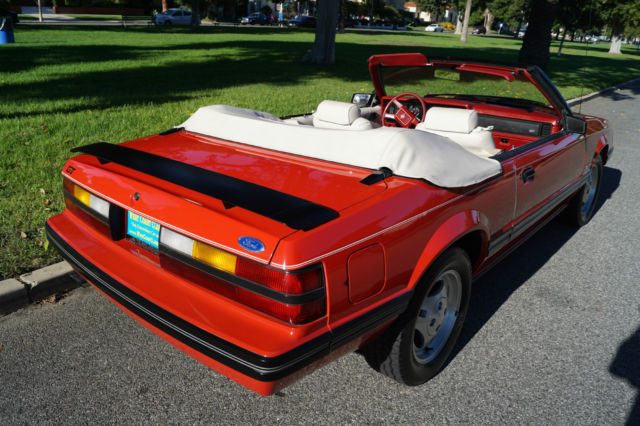 1983 Ford Mustang 5 SPD GT CONVERTIBLE WITH 41K MILES - photo 13