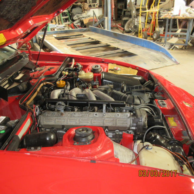 1983 Porsche 944 2 door coupe - photo 5