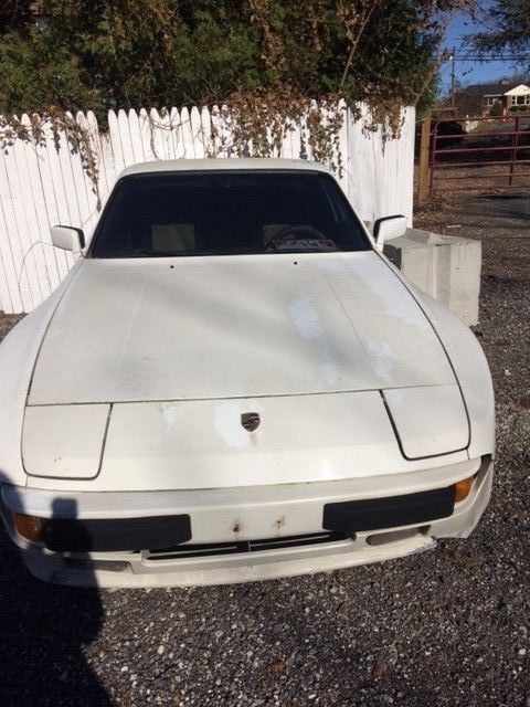 1983 944 Porsche NO RESERVE 1983 Porsche 944