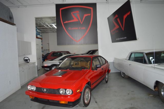 1983 Alfa Romeo GTV 6 do not miss on this great deal! - photo 3