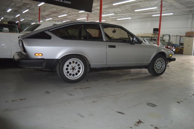 1983 Alfa Romeo GTV 6 fantastic piece, great deal! - photo 3