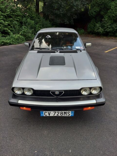 1983 Alfa Romeo GTV V6 2.5 - photo 2