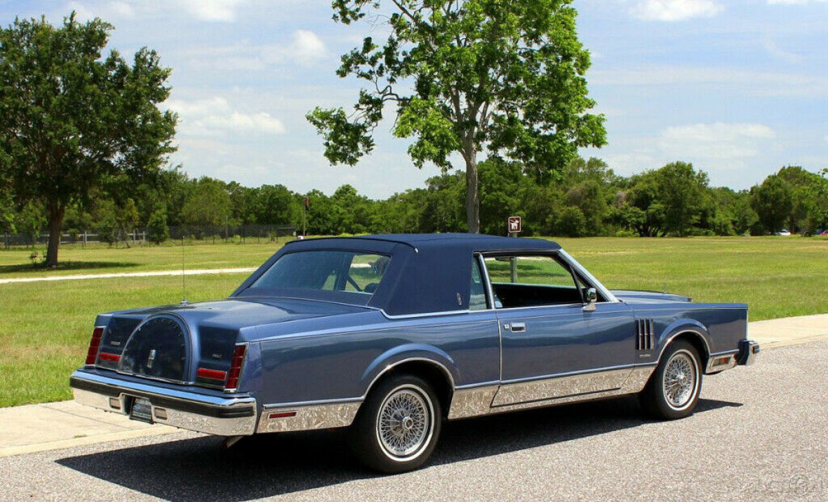 1983 Lincoln Mark Series Base 2dr Coupe - photo 6