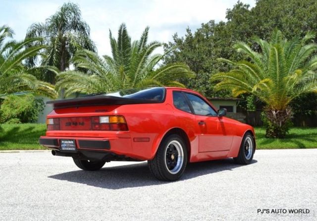 1983 Porsche 944 Base 2dr Hatchback - photo 6