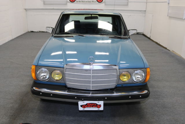 1983 Mercedes-Benz 300-Series Runs Drives Body Int Vgood 3L 5cyl Turbo 4 spd - photo 4