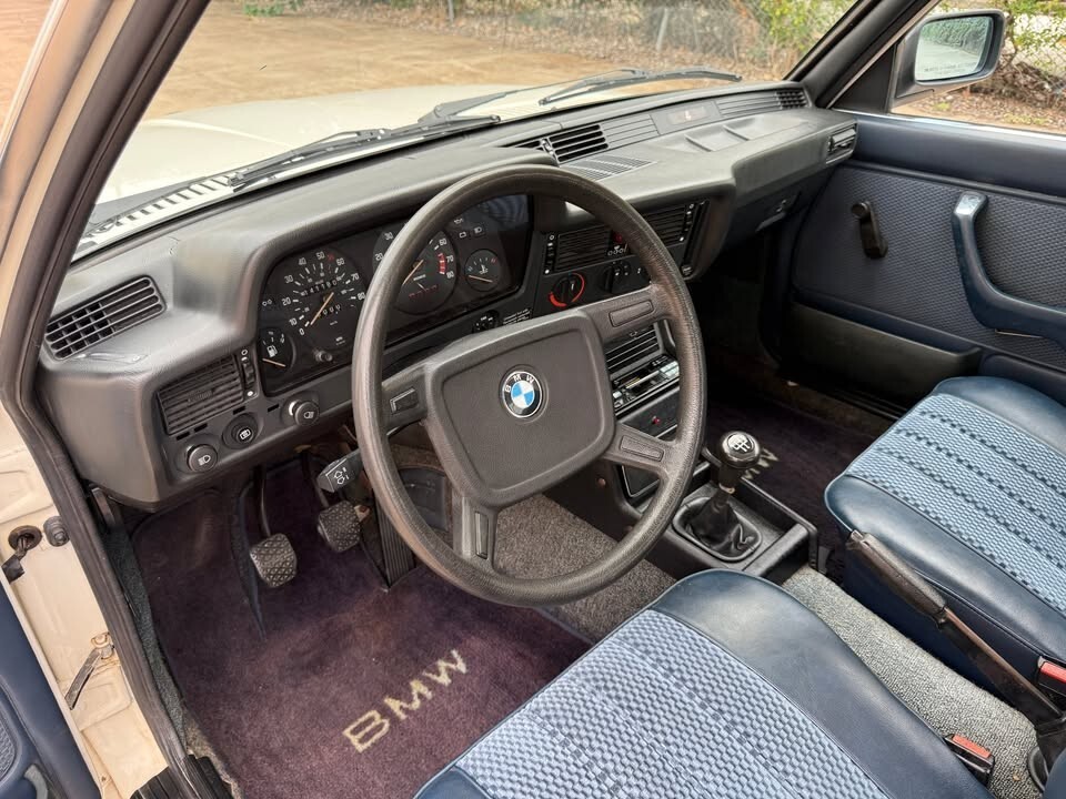 1983 BMW 3-Series - photo 10