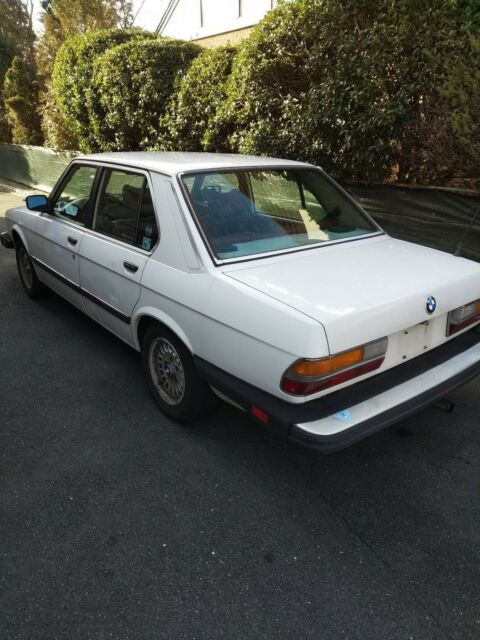 1983 BMW 5-Series Base - photo 2