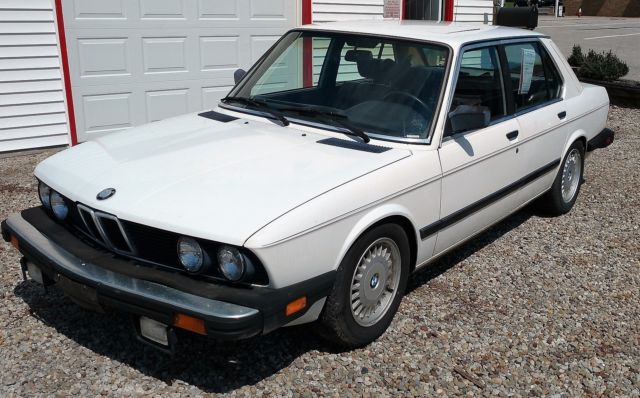 1983 BMW 533i - NO RESERVE - Classic Collector - Runs Smooth - Leather Interior 1983 BMW 5-Series