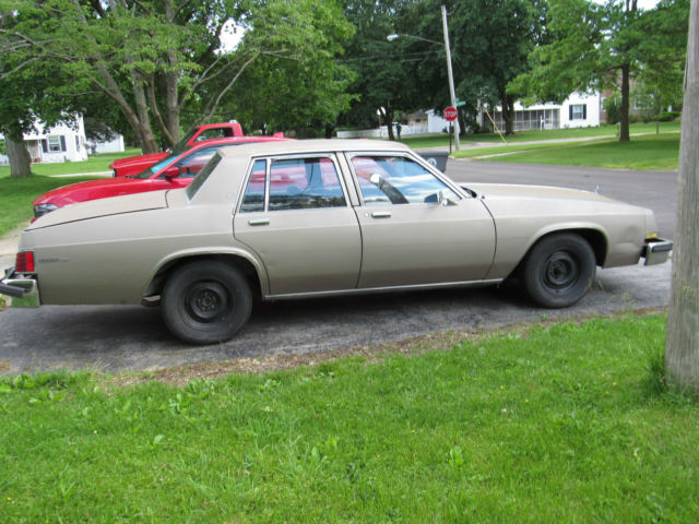 1983 Buick LeSabre 4 door - photo 2