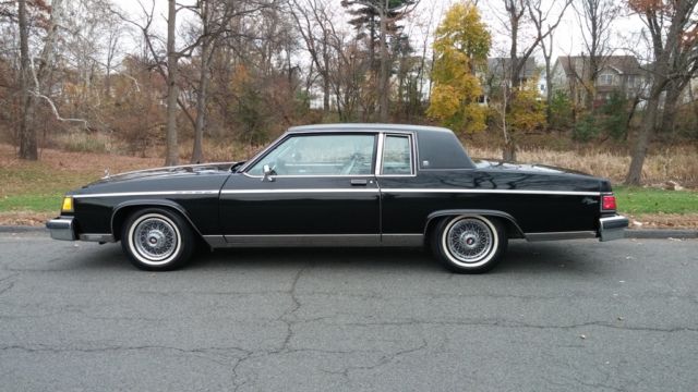 1983 BUICK PARK AVENUE LIMITED ELECTRA 2 DOOR BLACK LOW MILES RARE! 1983 Buick Park Avenue