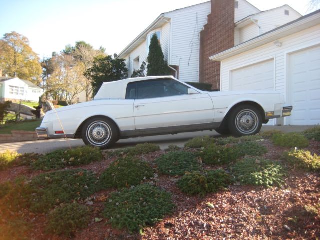1983 Buick Riviera CONV - photo 11