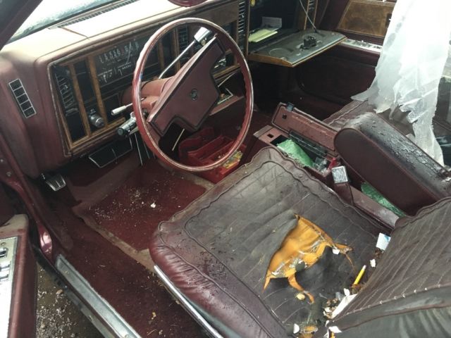 1983 Buick Riviera - photo 2