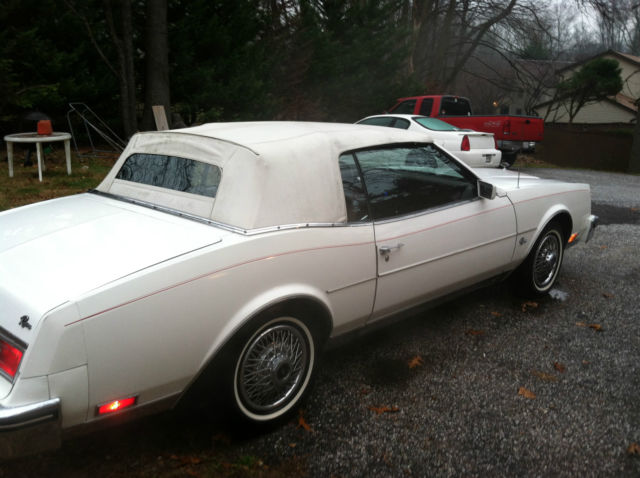 1983 Buick Riviera - photo 3