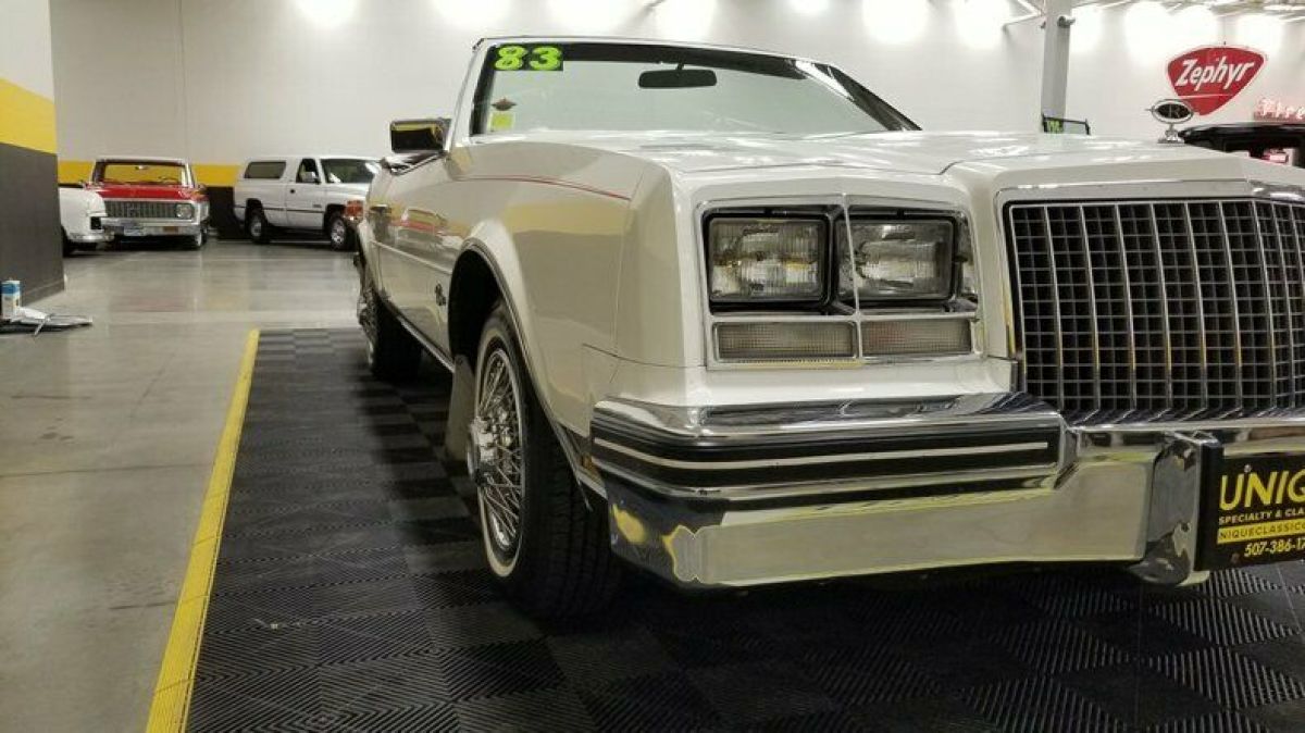 1983 Buick Riviera Convertible - photo 8