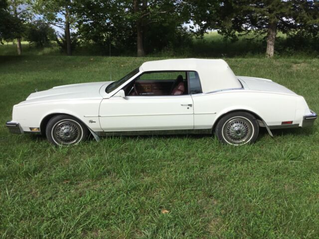 1983 Buick Riviera - photo 6