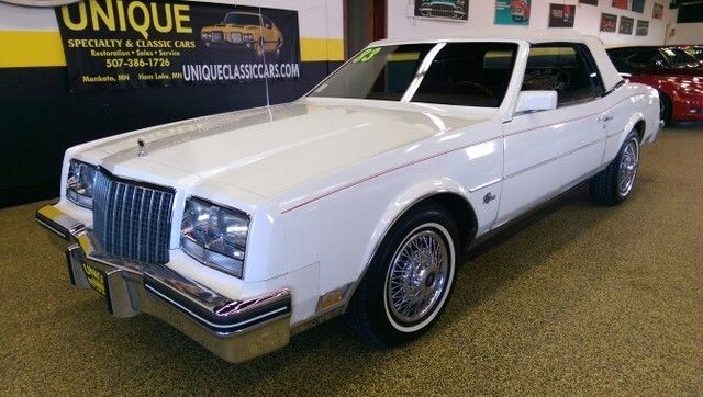 1983 Buick Riviera - photo 2