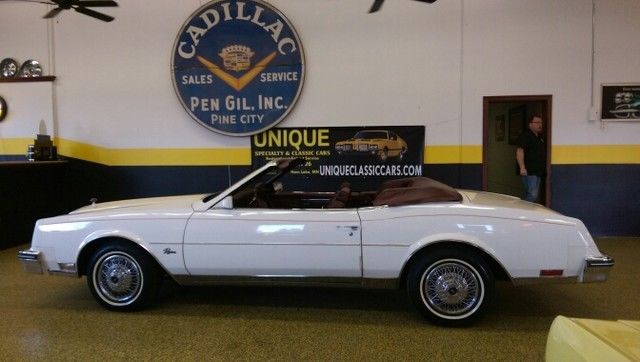 1983 Buick Riviera - photo 8