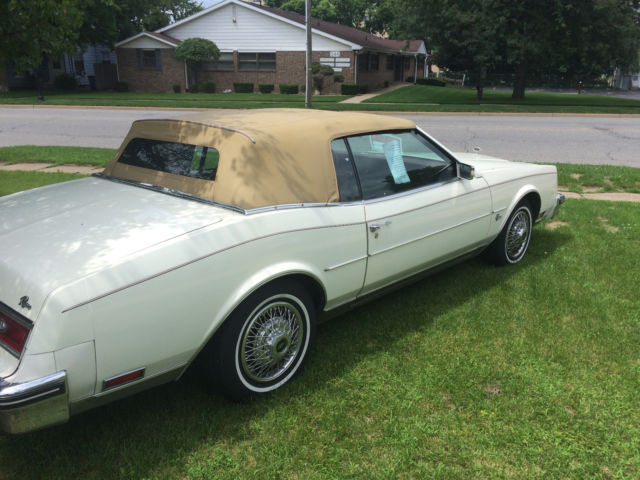 1983 Buick Riviera Convertible - photo 3