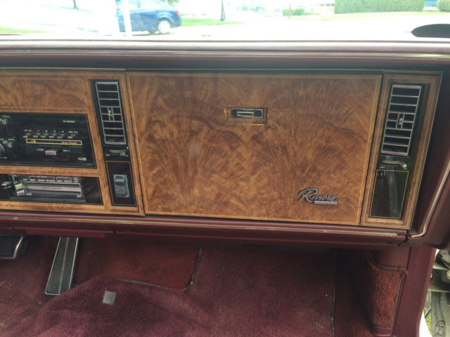 1983 Buick Riviera Convertible - photo 8