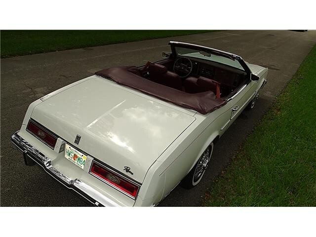 1983 Buick Riviera FACTORY - photo 9