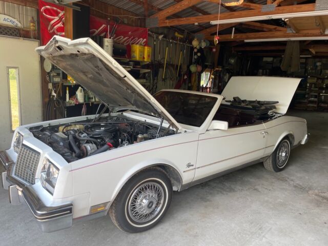 1983 Buick Riviera - photo 4