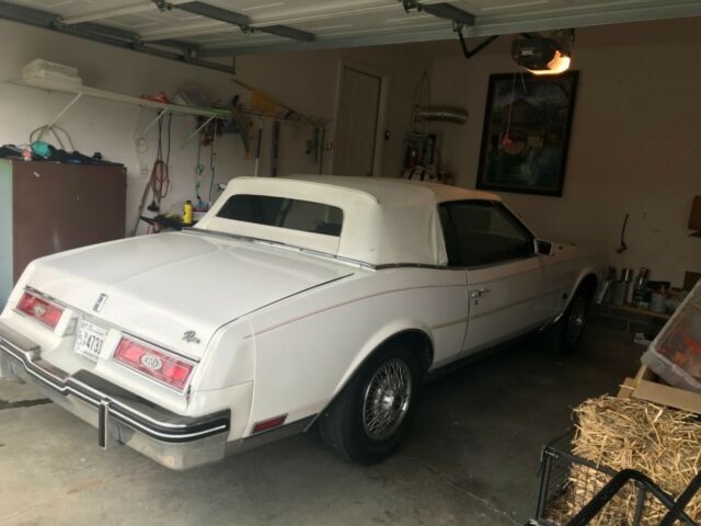 1983 Buick Riviera XX - photo 4