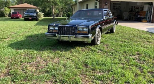 1983 Buick Riviera Coupe Black FWD Automatic T-TYPE 1983 Buick Riviera T-TYPE