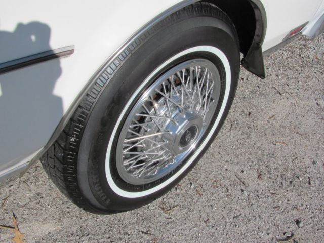 1983 Buick Riviera - photo 6
