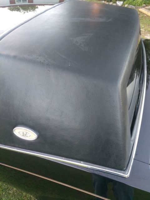 1983 Buick Riviera - photo 10