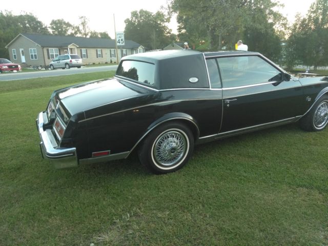 1983 Buick Riviera - photo 5