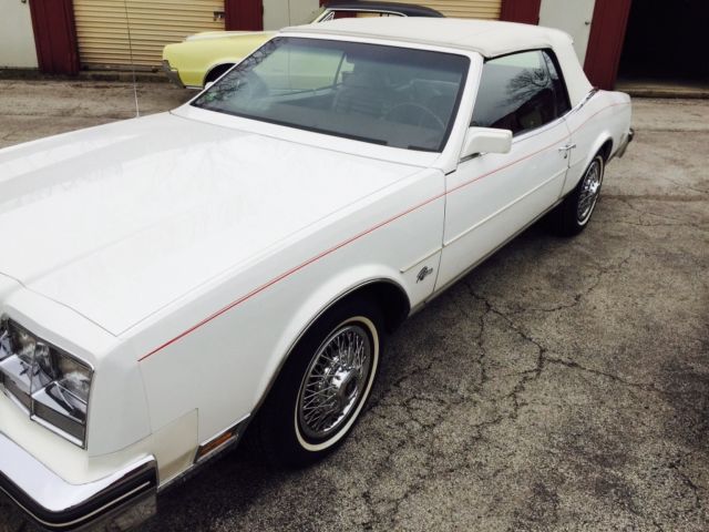 1983 Buick Riviera Riviera - photo 3