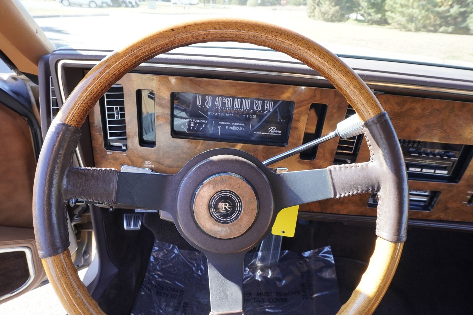 1983 Buick Riviera XX Anniversary Edition - photo 11