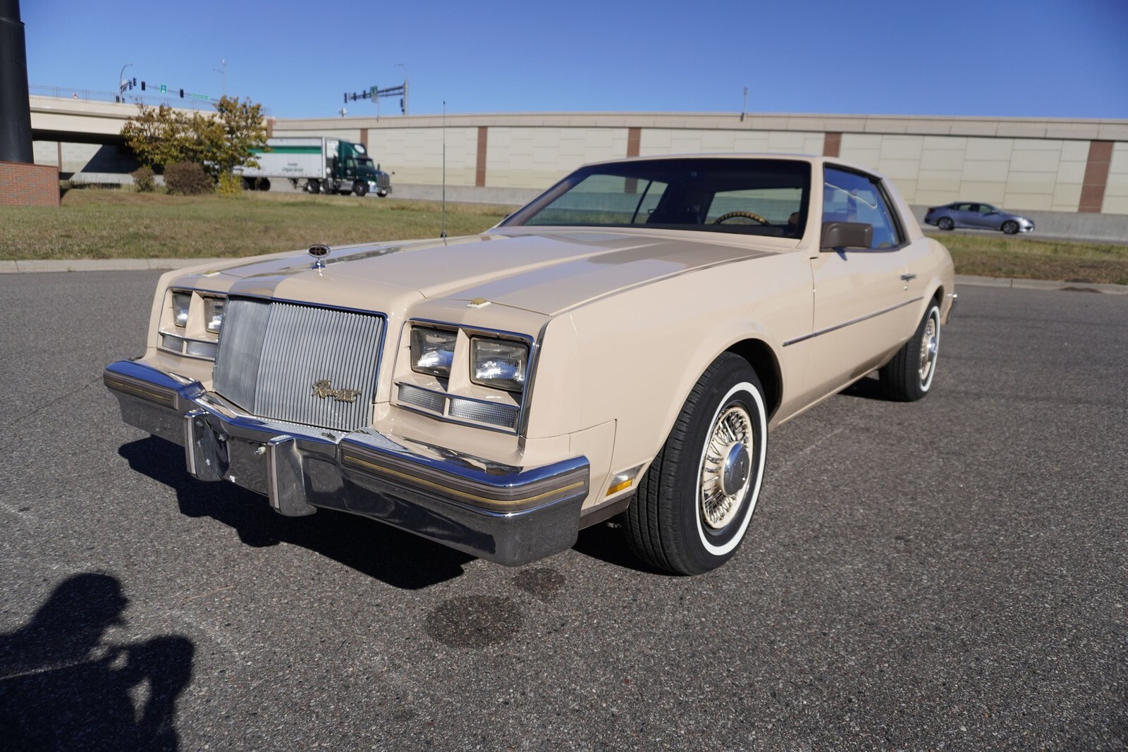 1983 Buick Riviera XX Anniversary Edition - photo 8