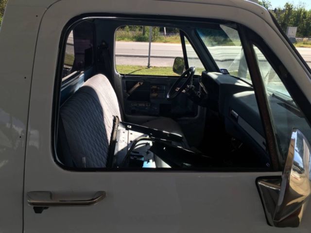 1983 Chevrolet C-10 - photo 9