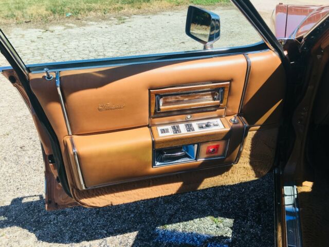 1983 Cadillac Brougham - photo 10