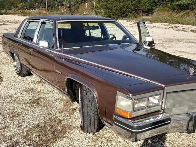 1983 Cadillac Fleetwood - photo 2