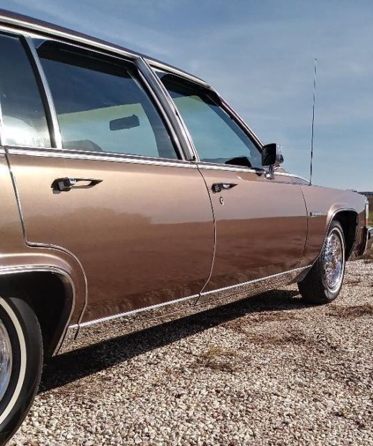1983 Cadillac Fleetwood - photo 5