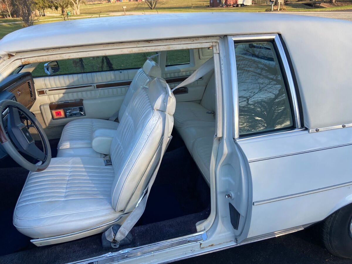 1983 Cadillac DeVille - photo 10